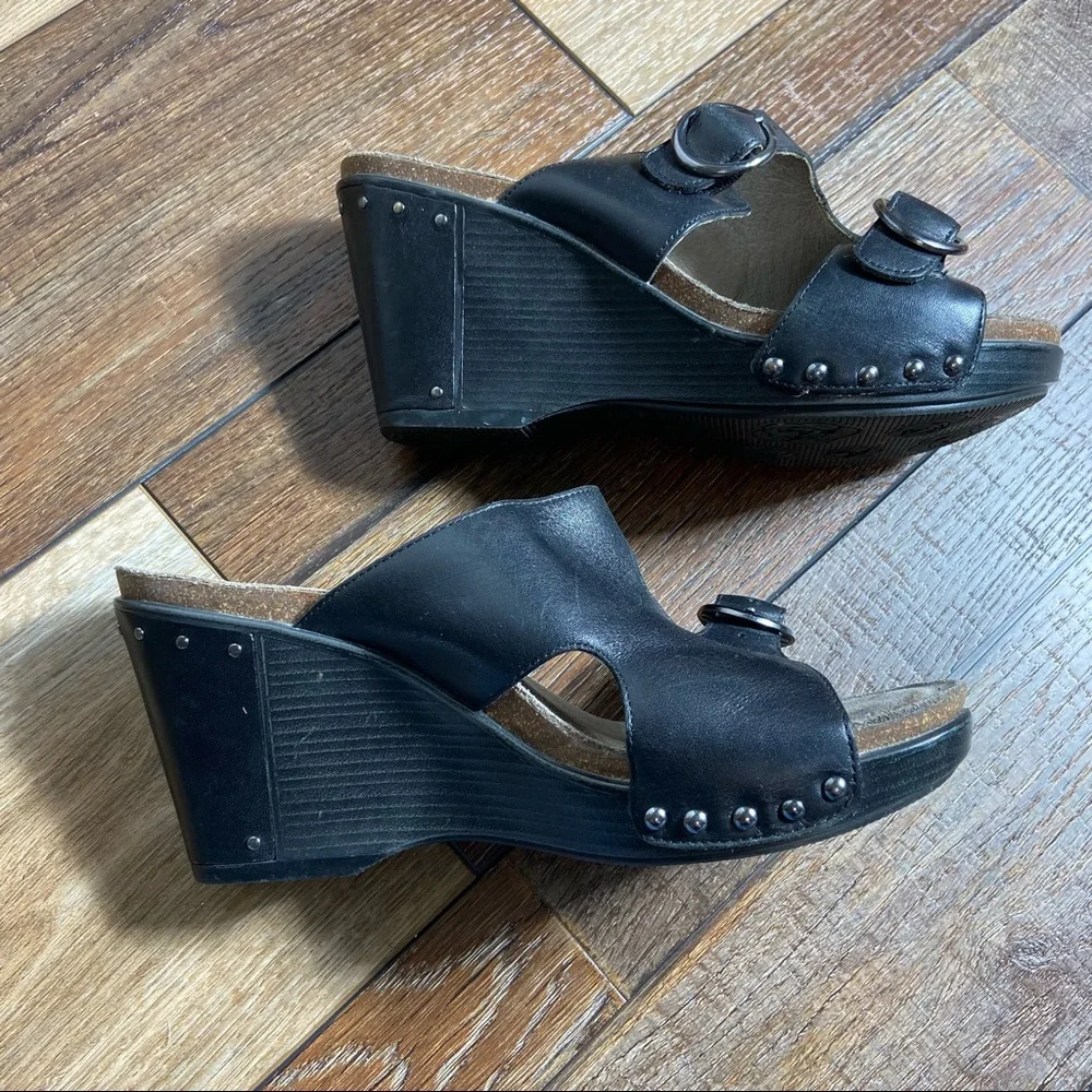 Dansko Fern Wedge Heel Slide Sandals Size 40